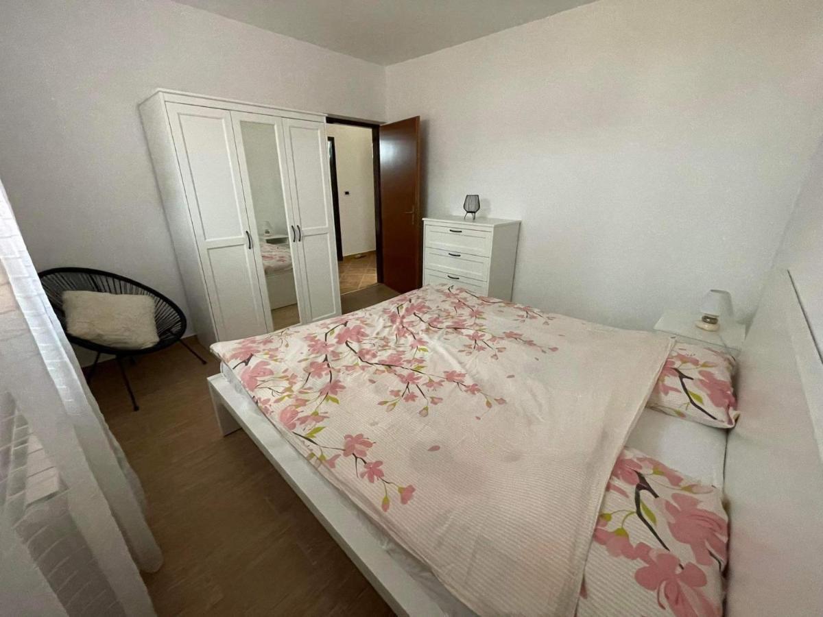 Charming Apartments In Pula Ngoại thất bức ảnh