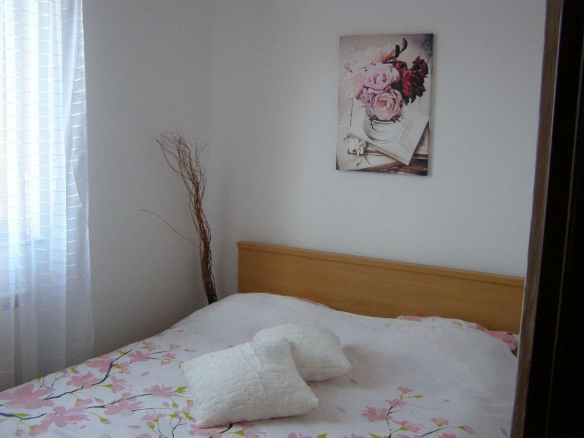 Charming Apartments In Pula Ngoại thất bức ảnh