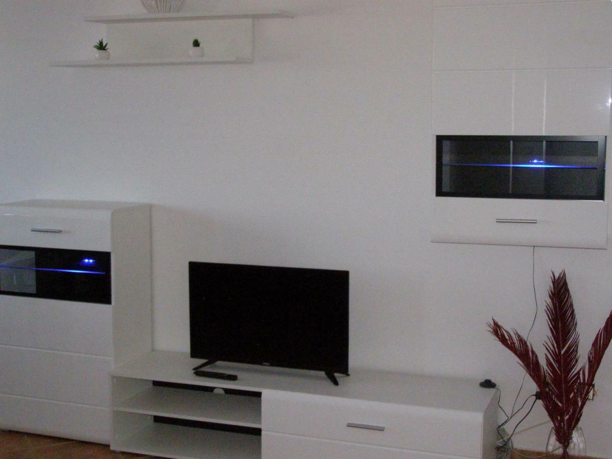 Charming Apartments In Pula Ngoại thất bức ảnh